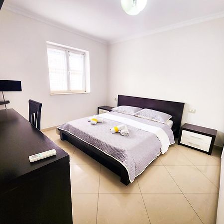 Apartment Sweet New Pazar Tirana Exterior photo